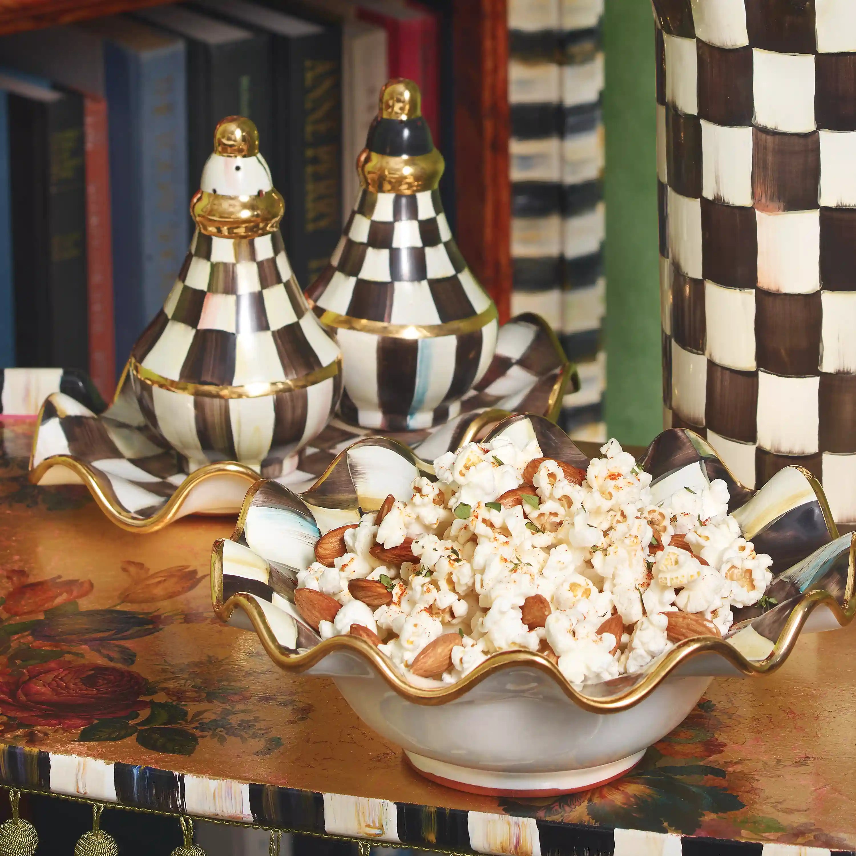 Mocha Check Ceramic Fluted Breakfast Bowl