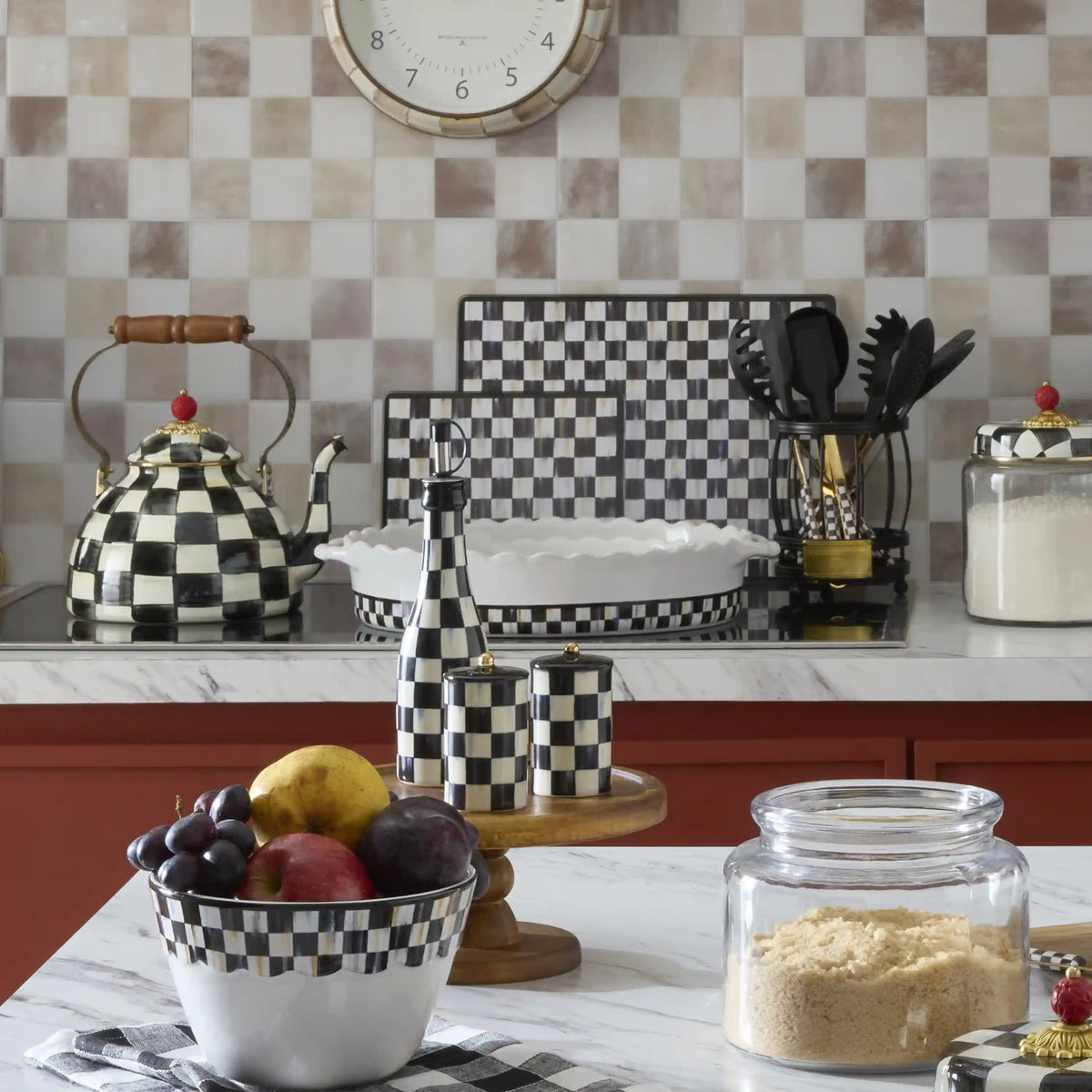 Courtly Check Everyday Small Oval Baker