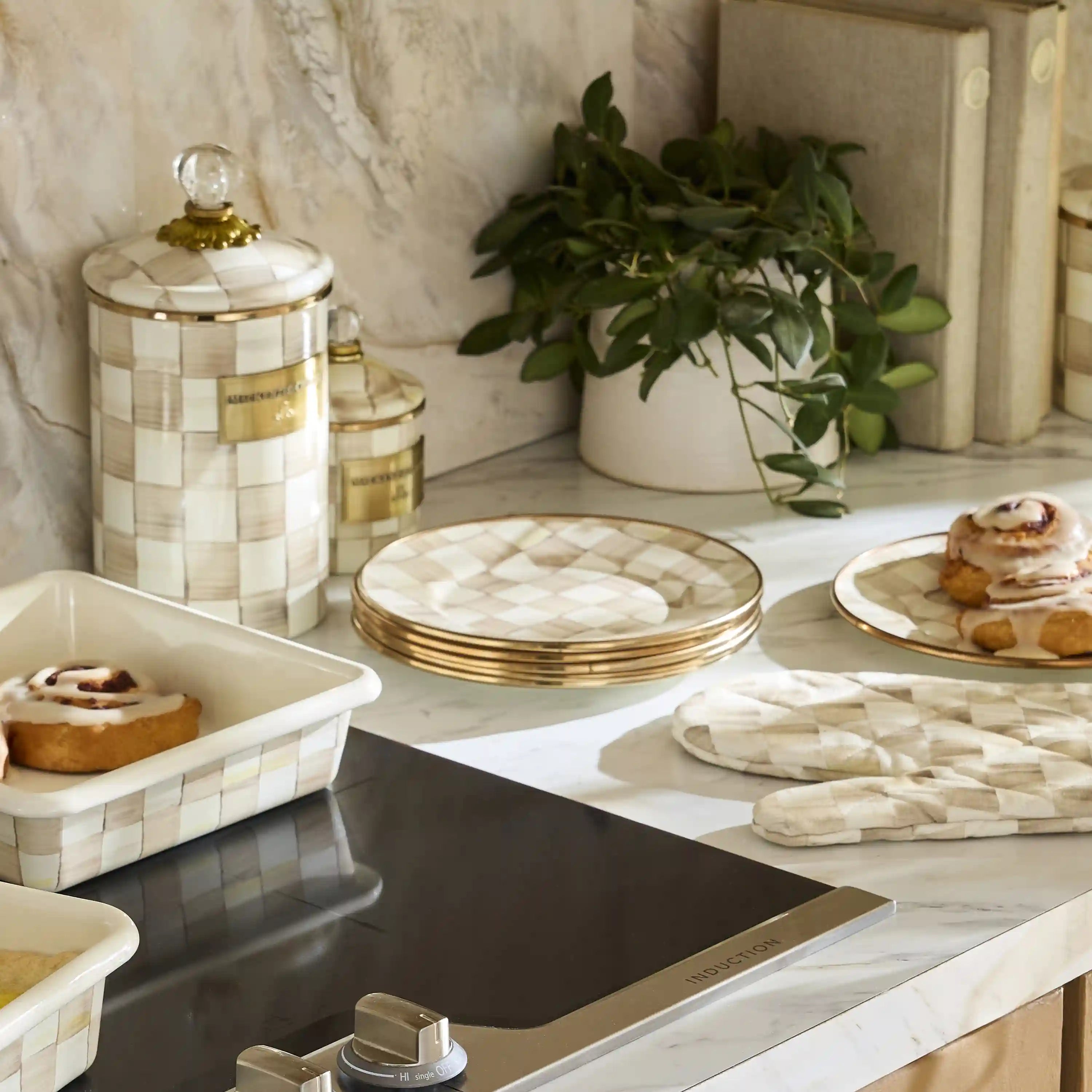Rosy Check Appetizer Plates, Set of 4