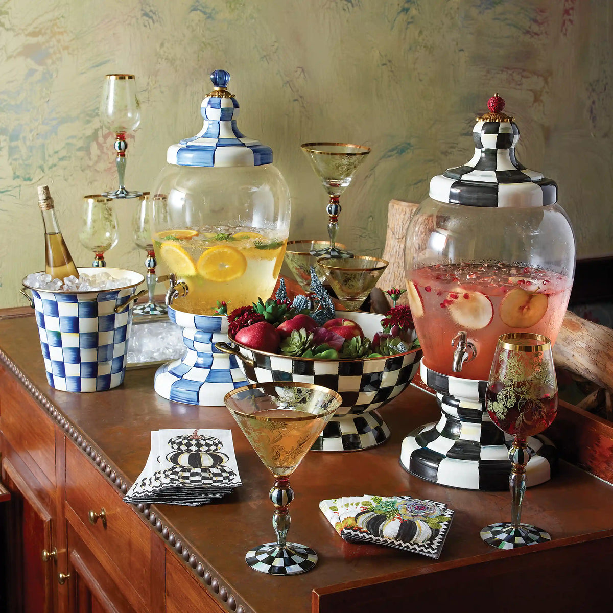 Courtly Check Beverage Hostess