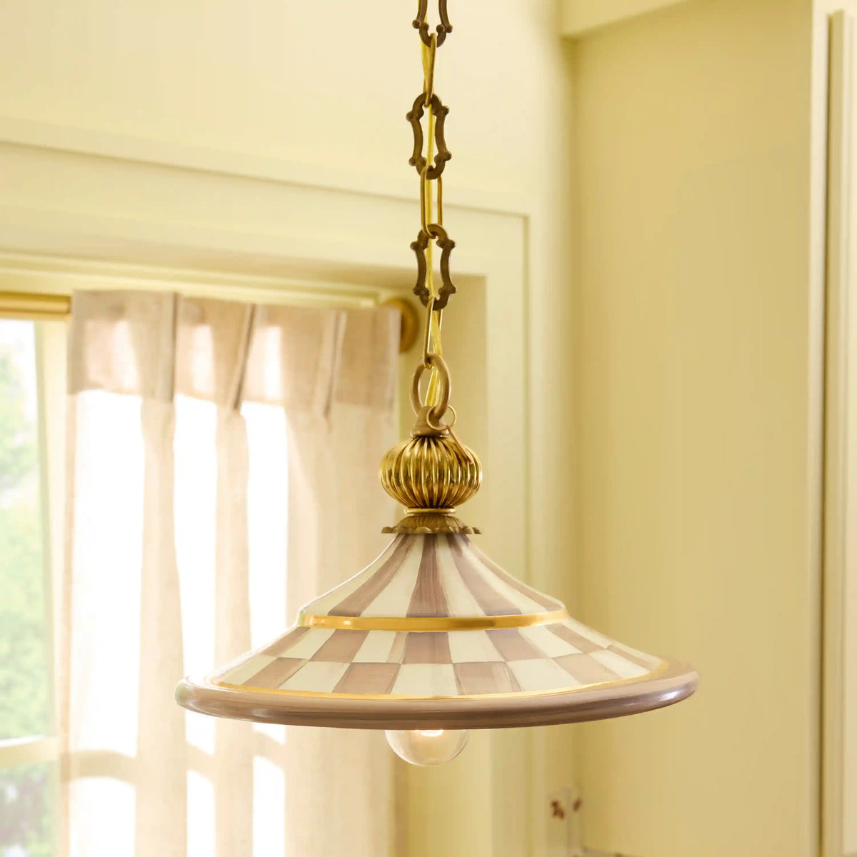 Rosy Check Flared Ceramic Pendant Lamp
