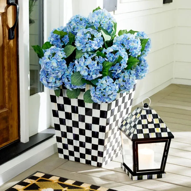 Courtly Check 20" Planter