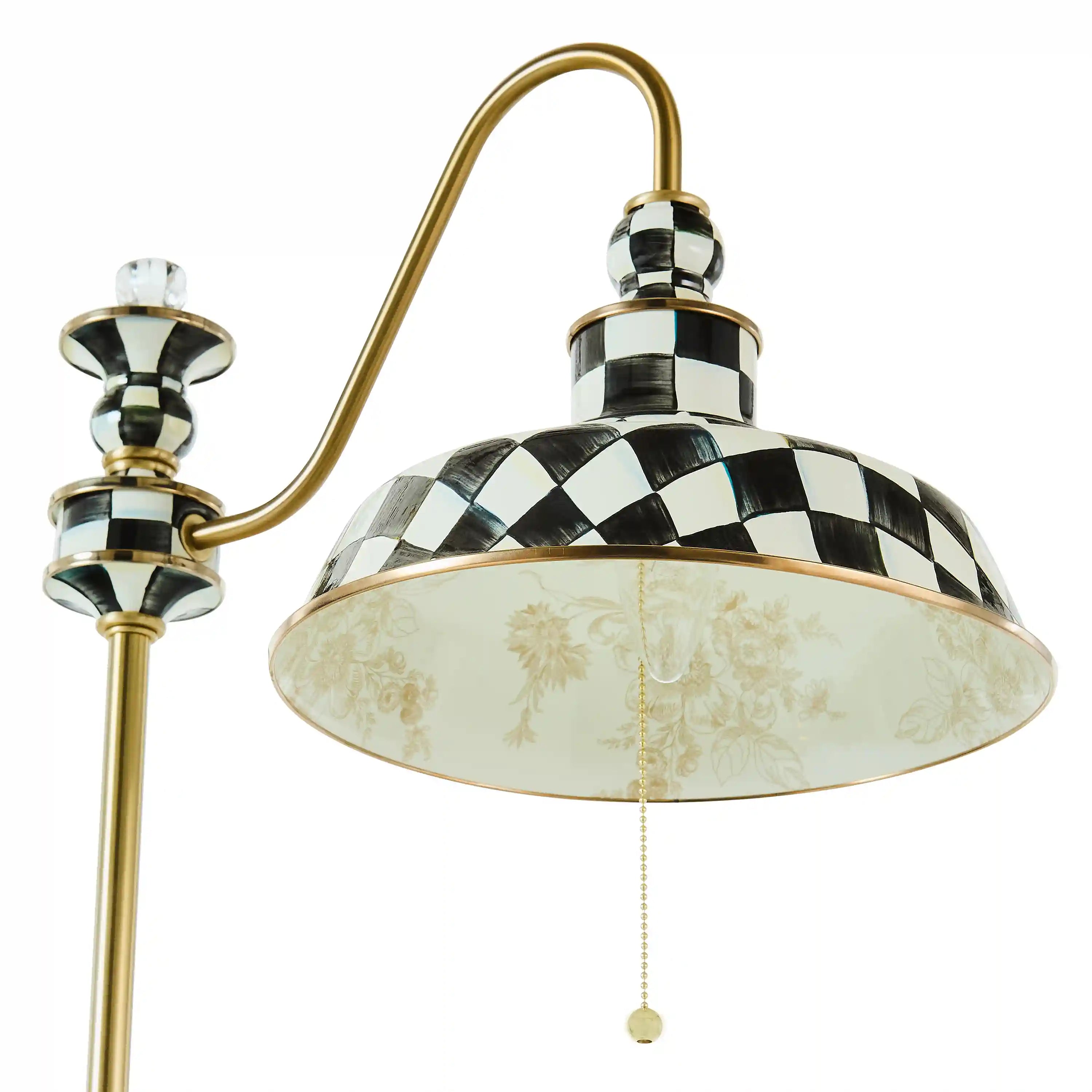 Courtly Farmhouse Floor Lamp