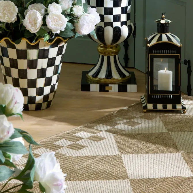 White Diamond 5' x 8' Indoor/Outdoor Rug