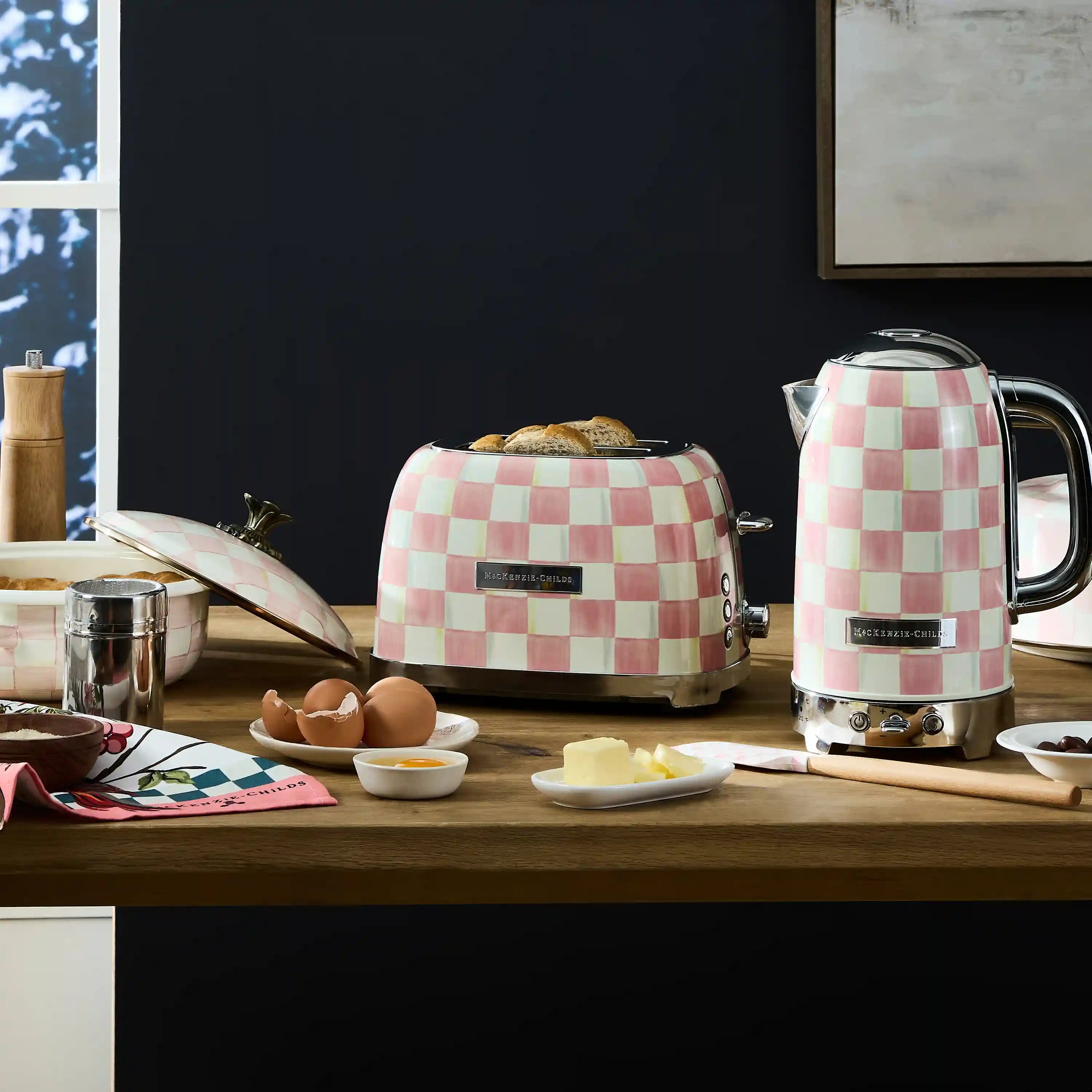 Courtly Flower Market 2-Slice Toaster