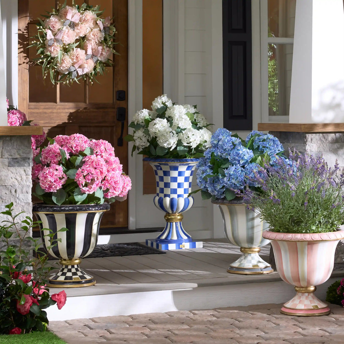 Mocha Check Pedestal Urn