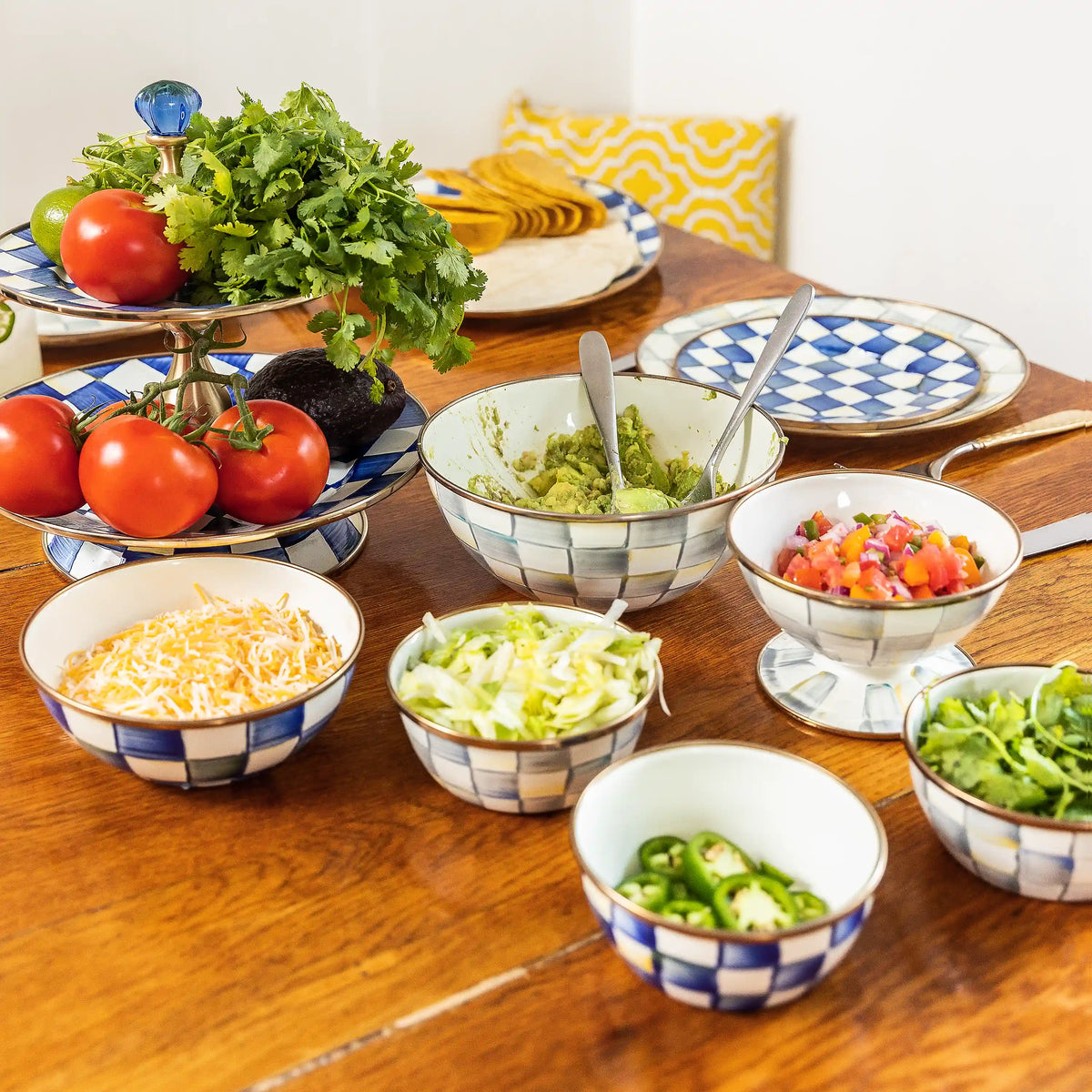 Courtly Check Pinch Bowl
