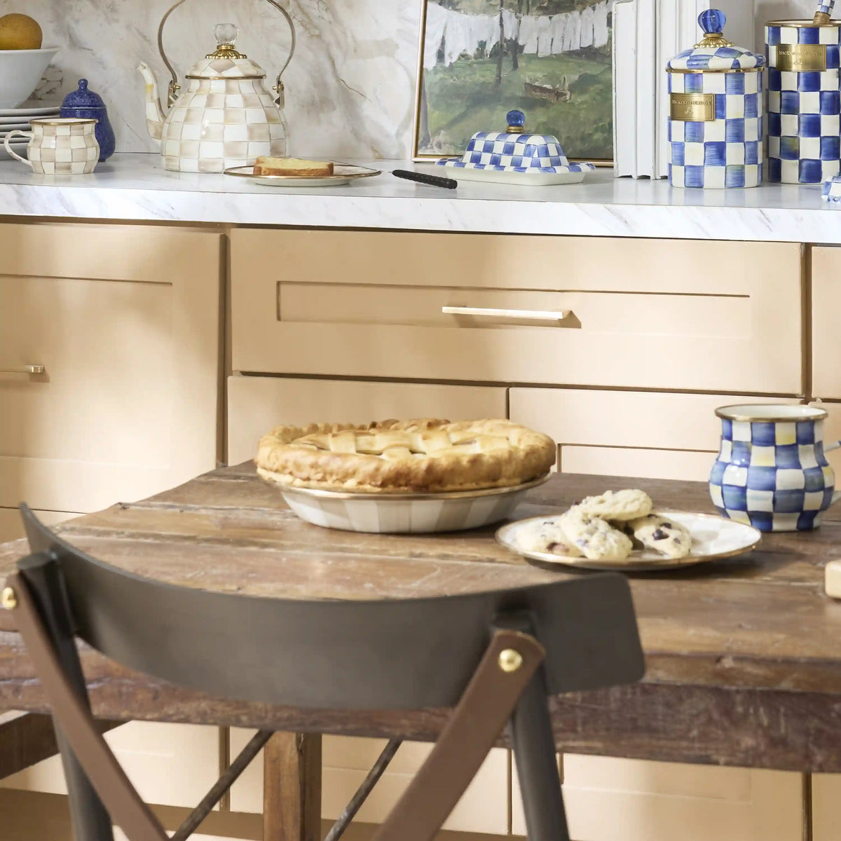 Wild Rose White Pie Plate