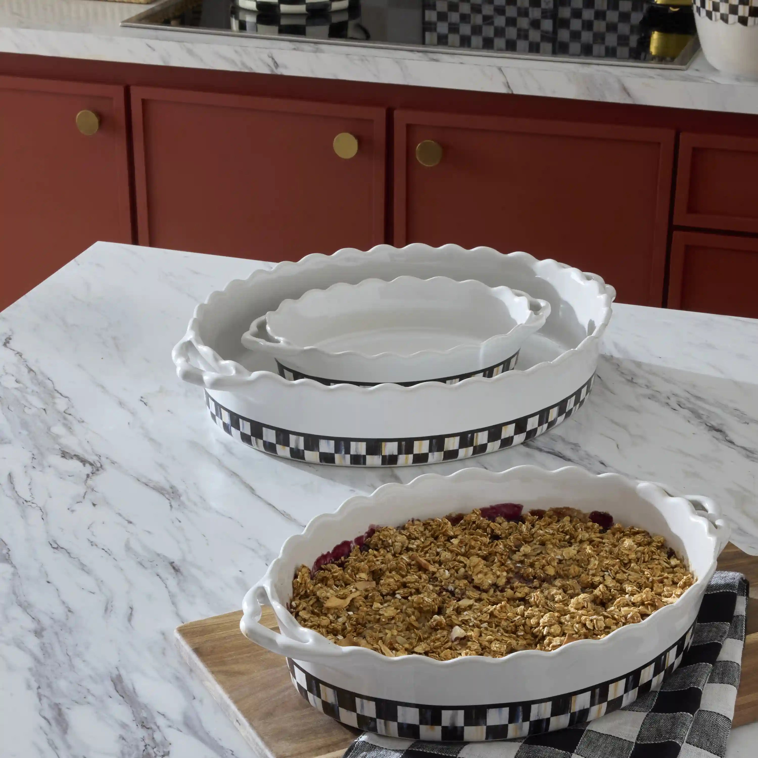 Rosy Check Everyday Large Oval Baker