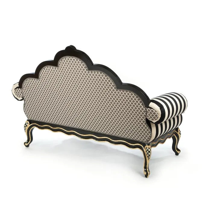 Queen Bee Loveseat