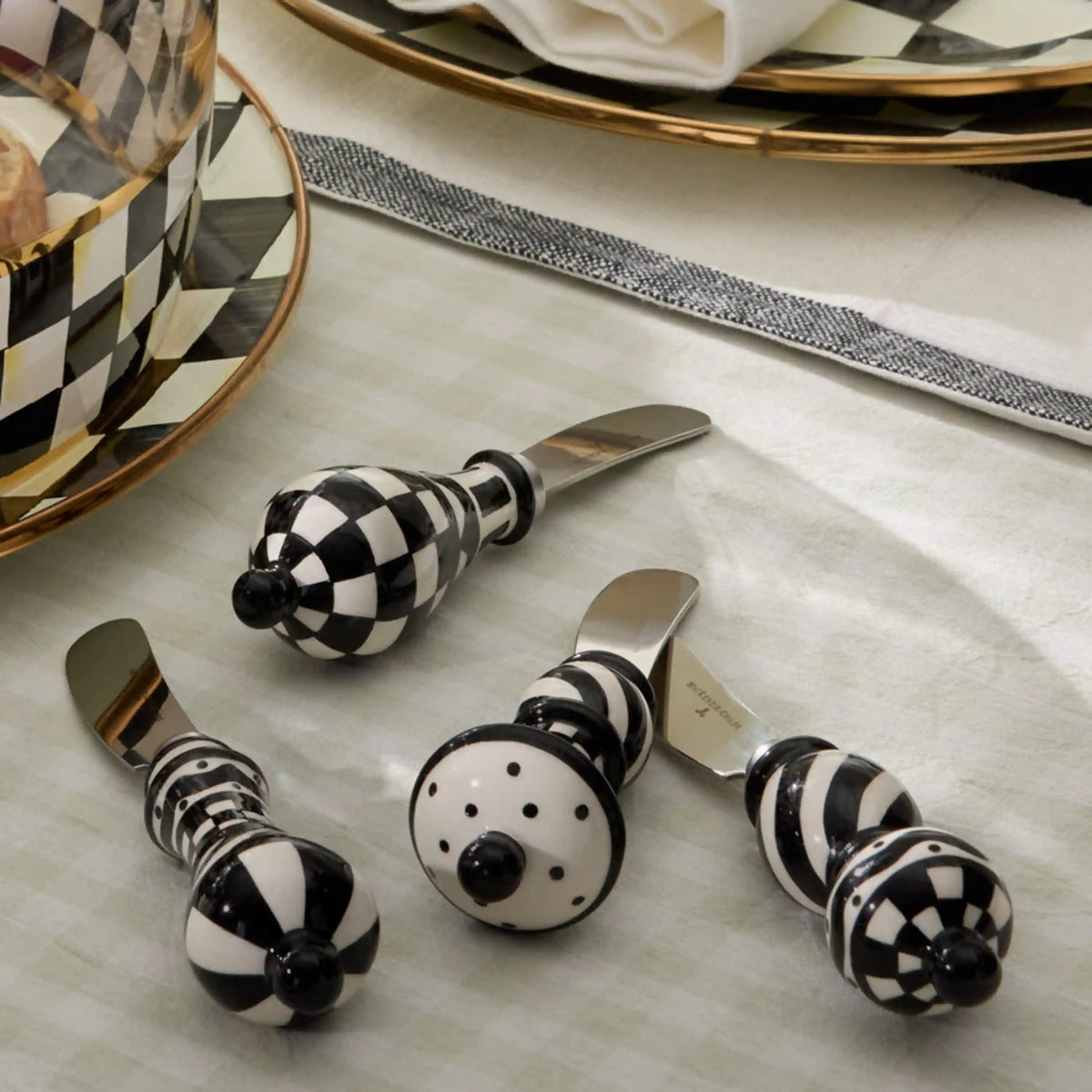 Courtly Check Party Spreaders, Set of 4