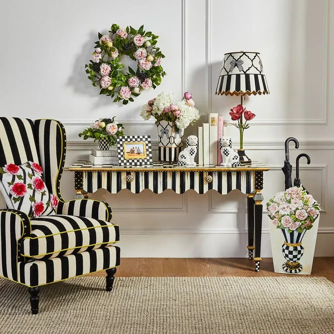 Flower Show Table Lamp