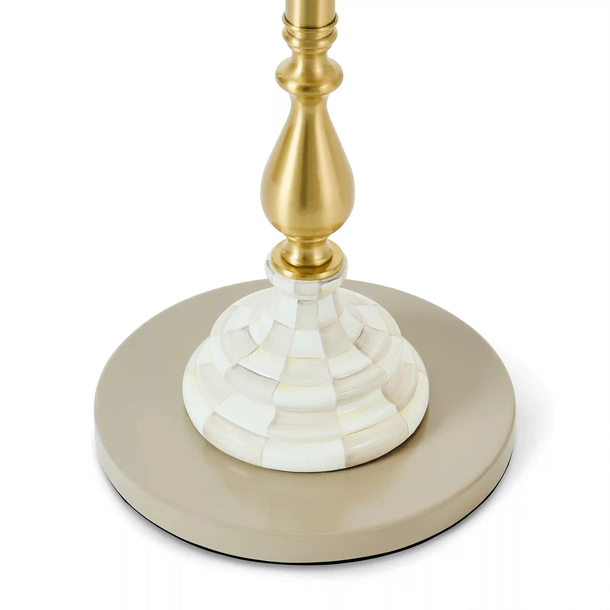 Courtly Farmhouse Floor Lamp