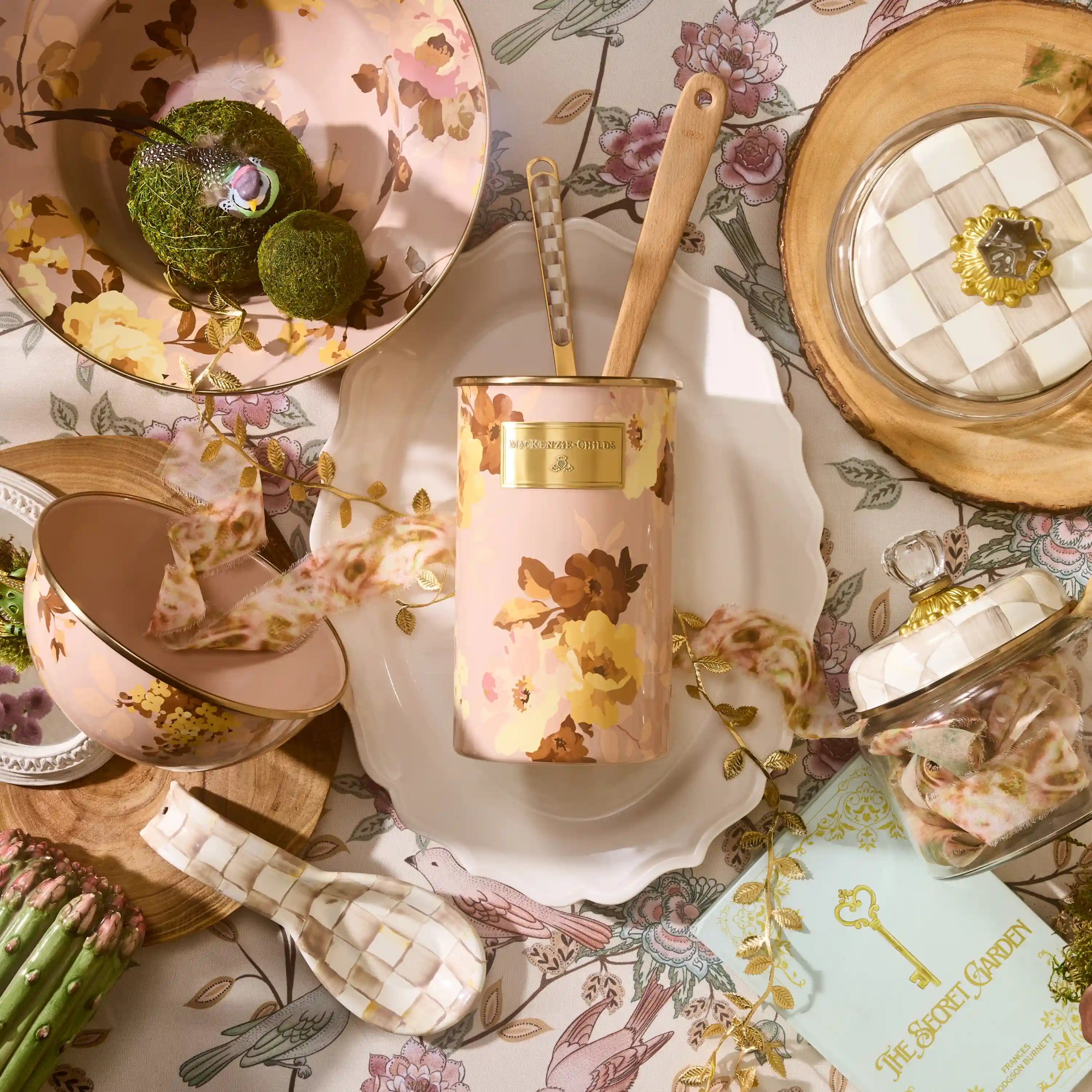 Rosy English Garden Utensil Holder