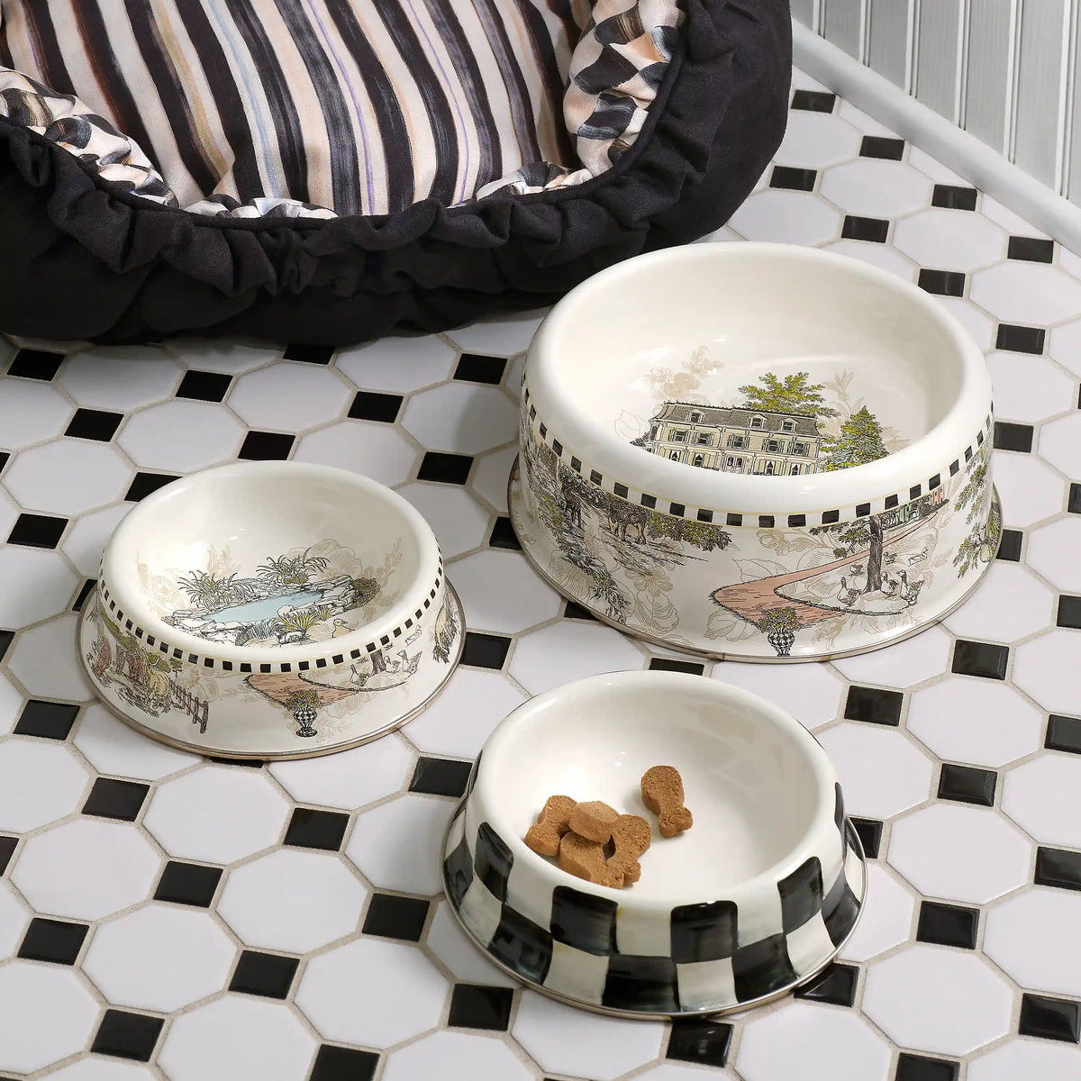 Courtly Check Medium Pet Dish
