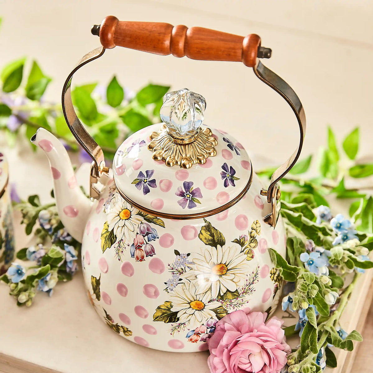 Royal English Garden 2 Quart Tea Kettle
