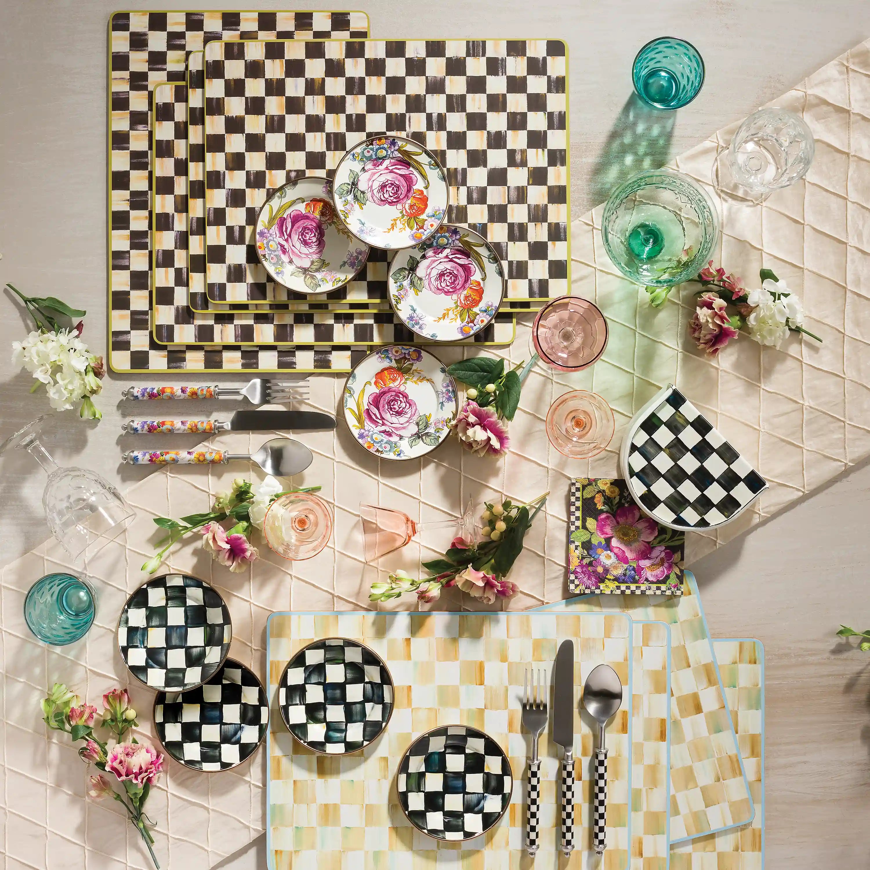 Rosy Check Napkin Holder