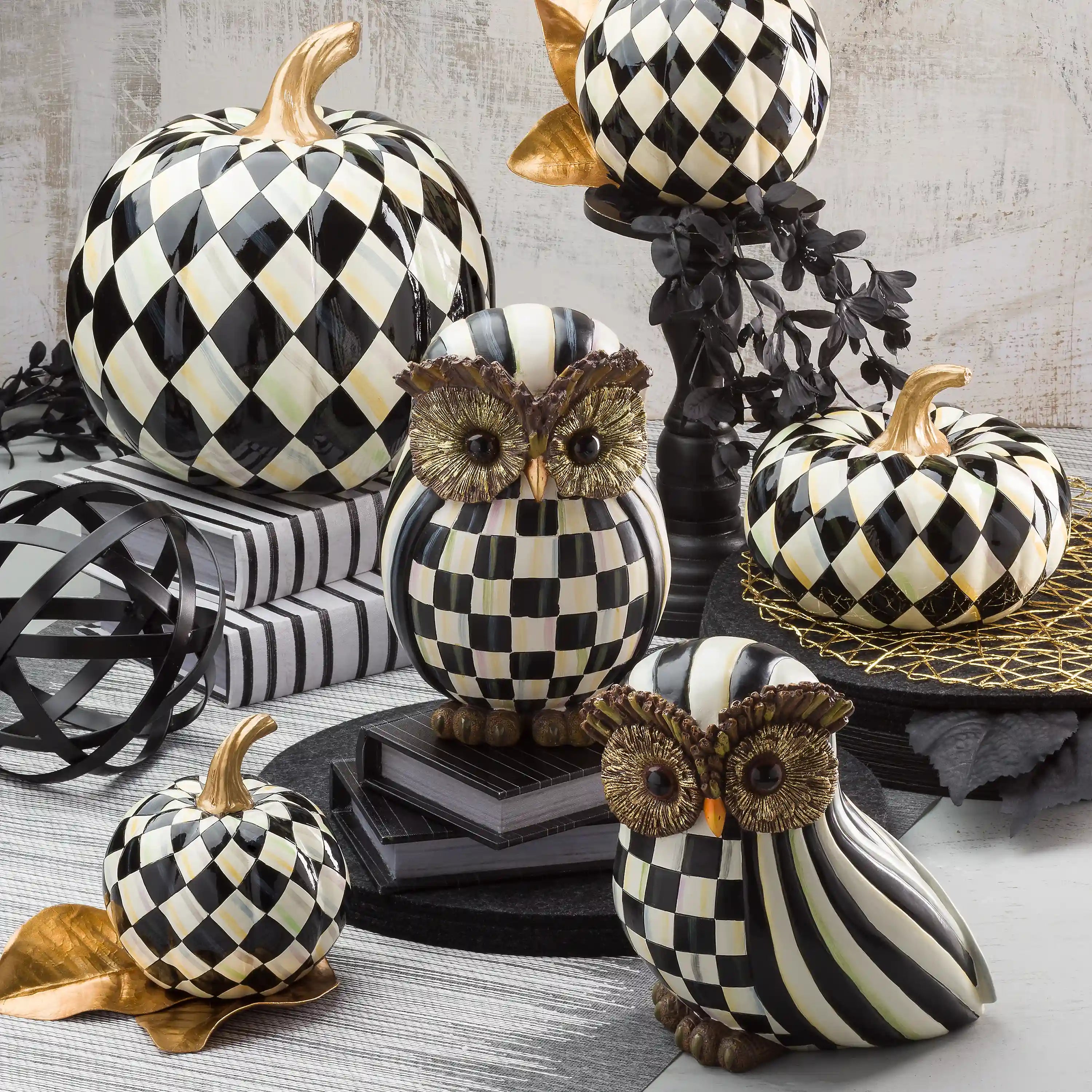 Courtly Check Owl