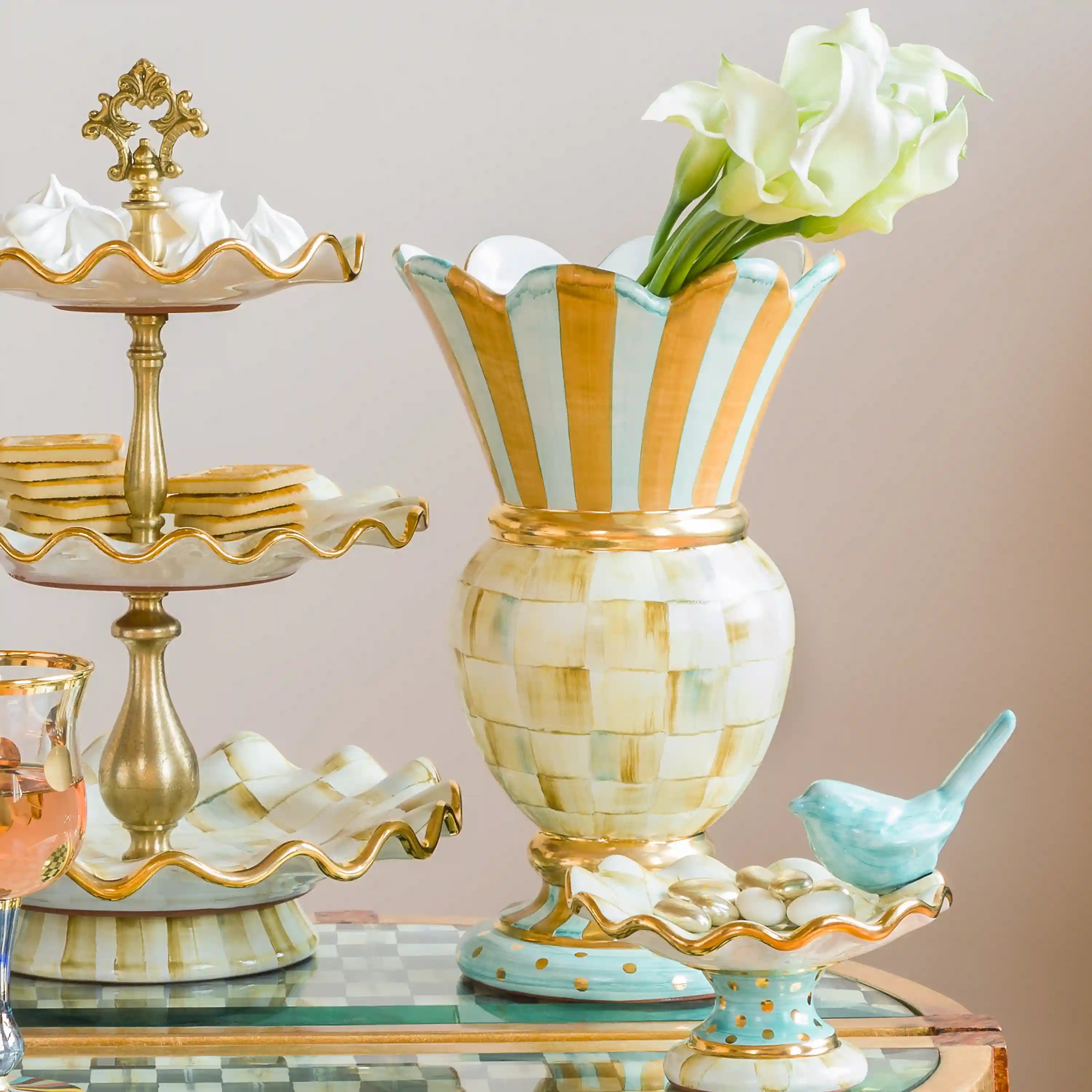 Rosy Check Ceramic Great Vase