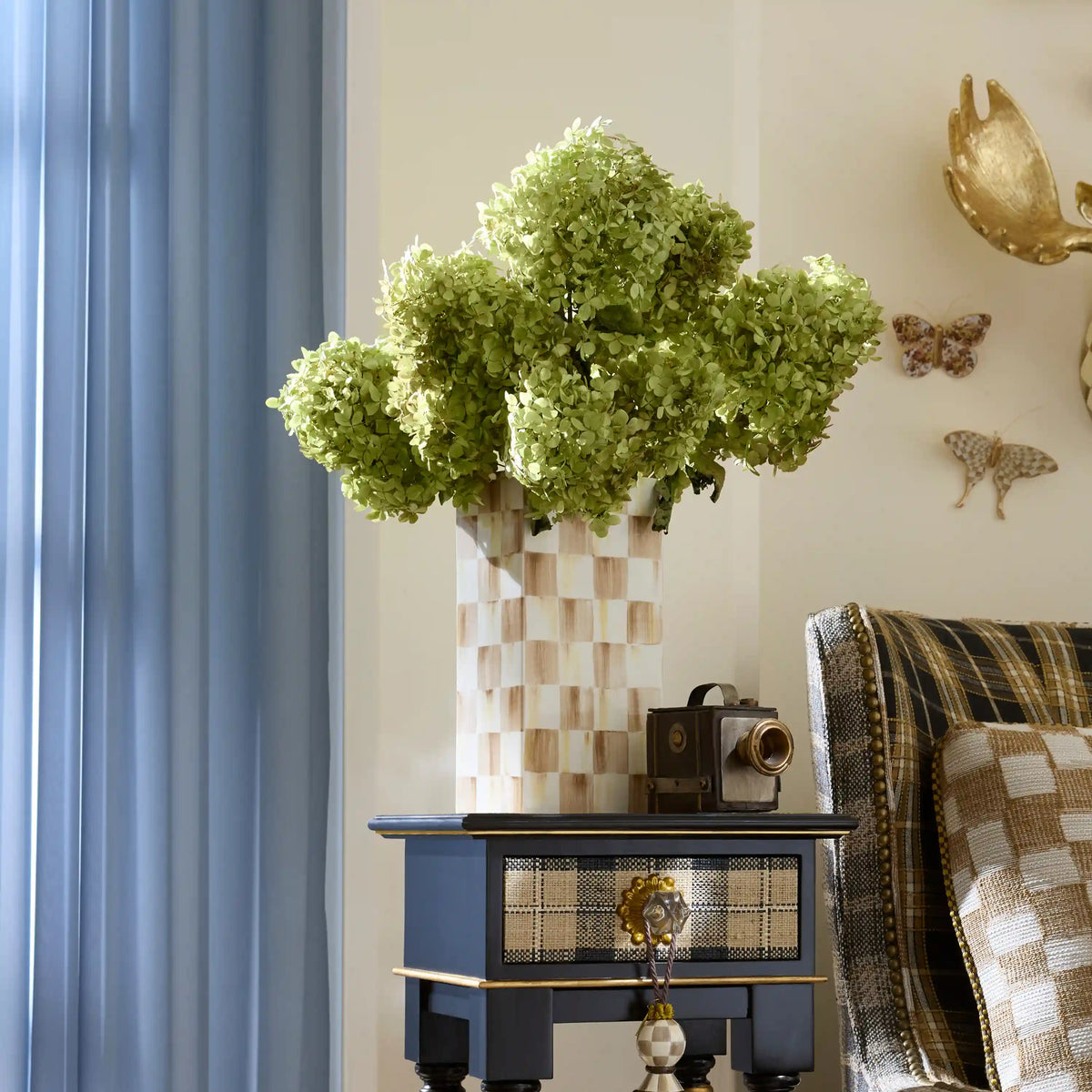 Courtly Check Pillar Vase