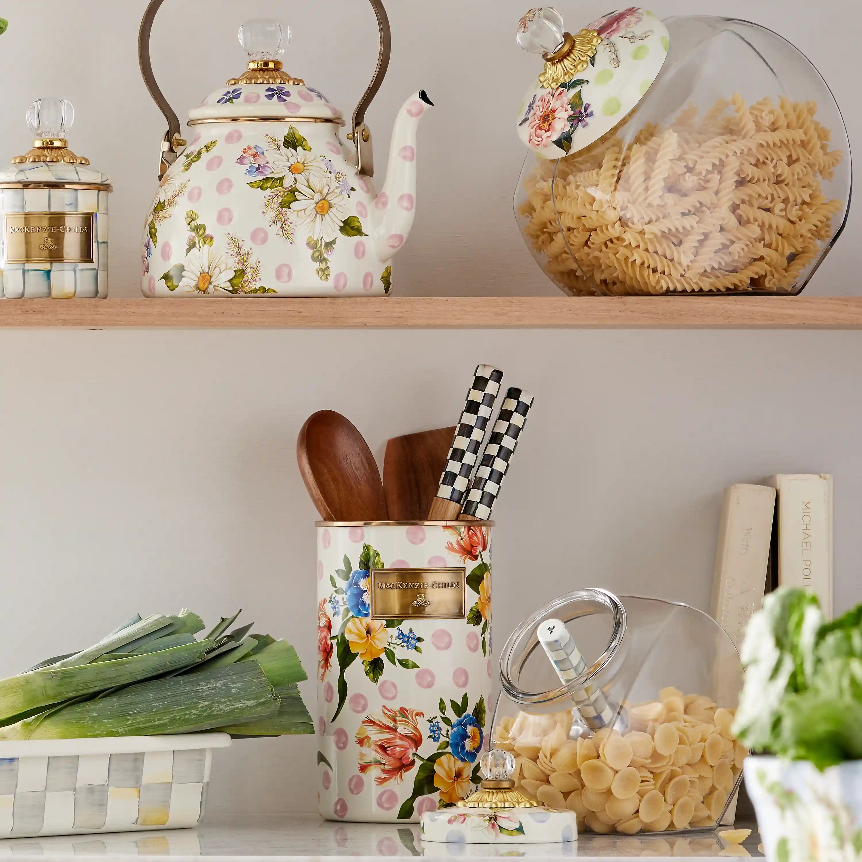 White Flower Market Utensil Holder
