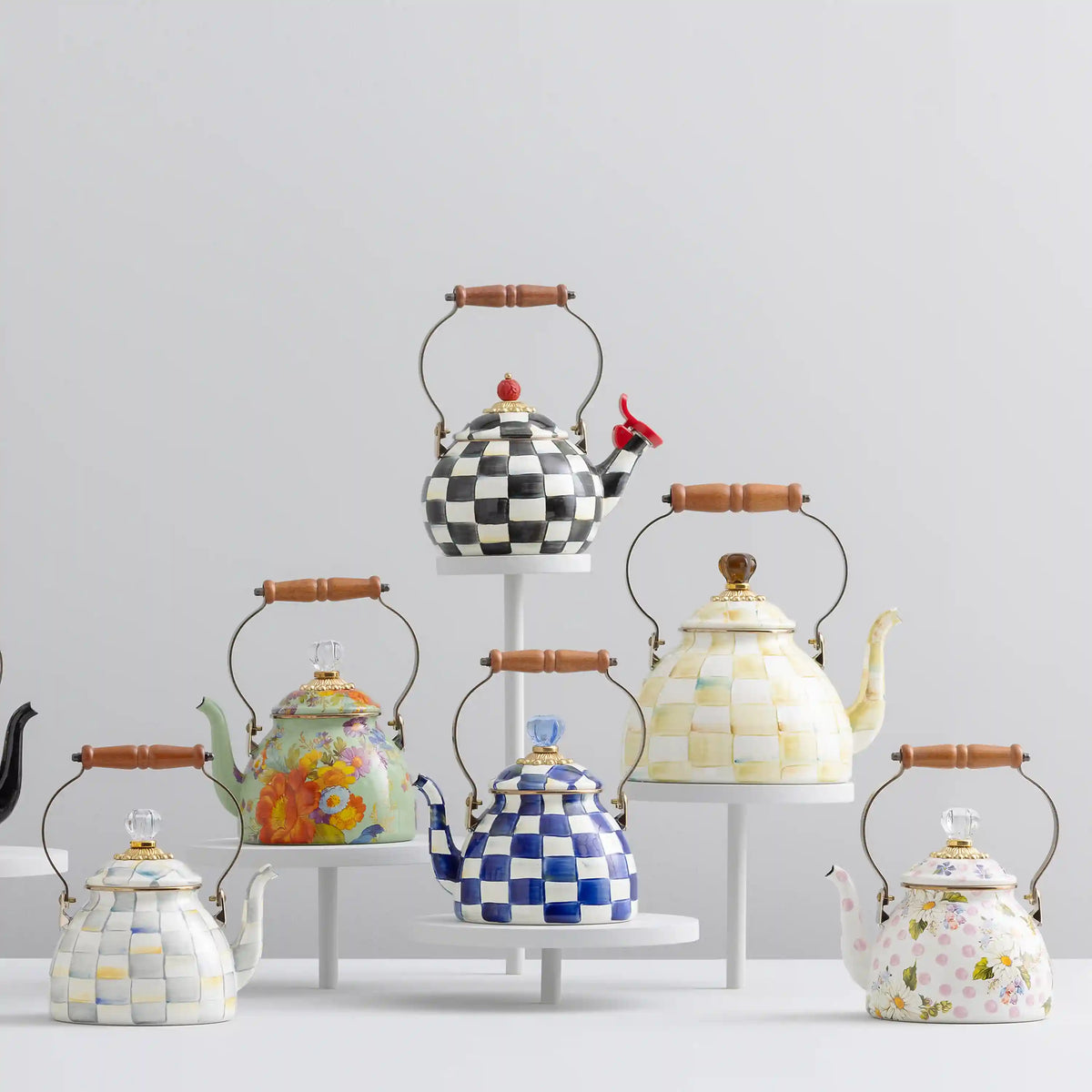 Royal English Garden 2 Quart Tea Kettle