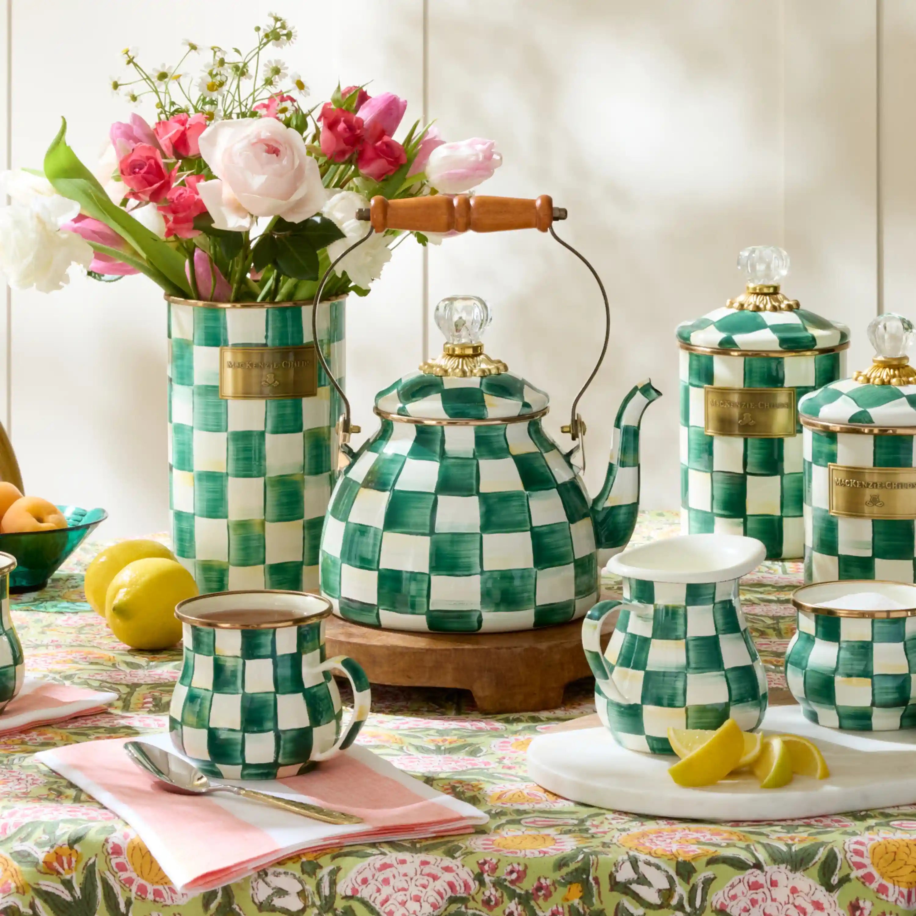 Royal Check 2 Quart Tea Kettle