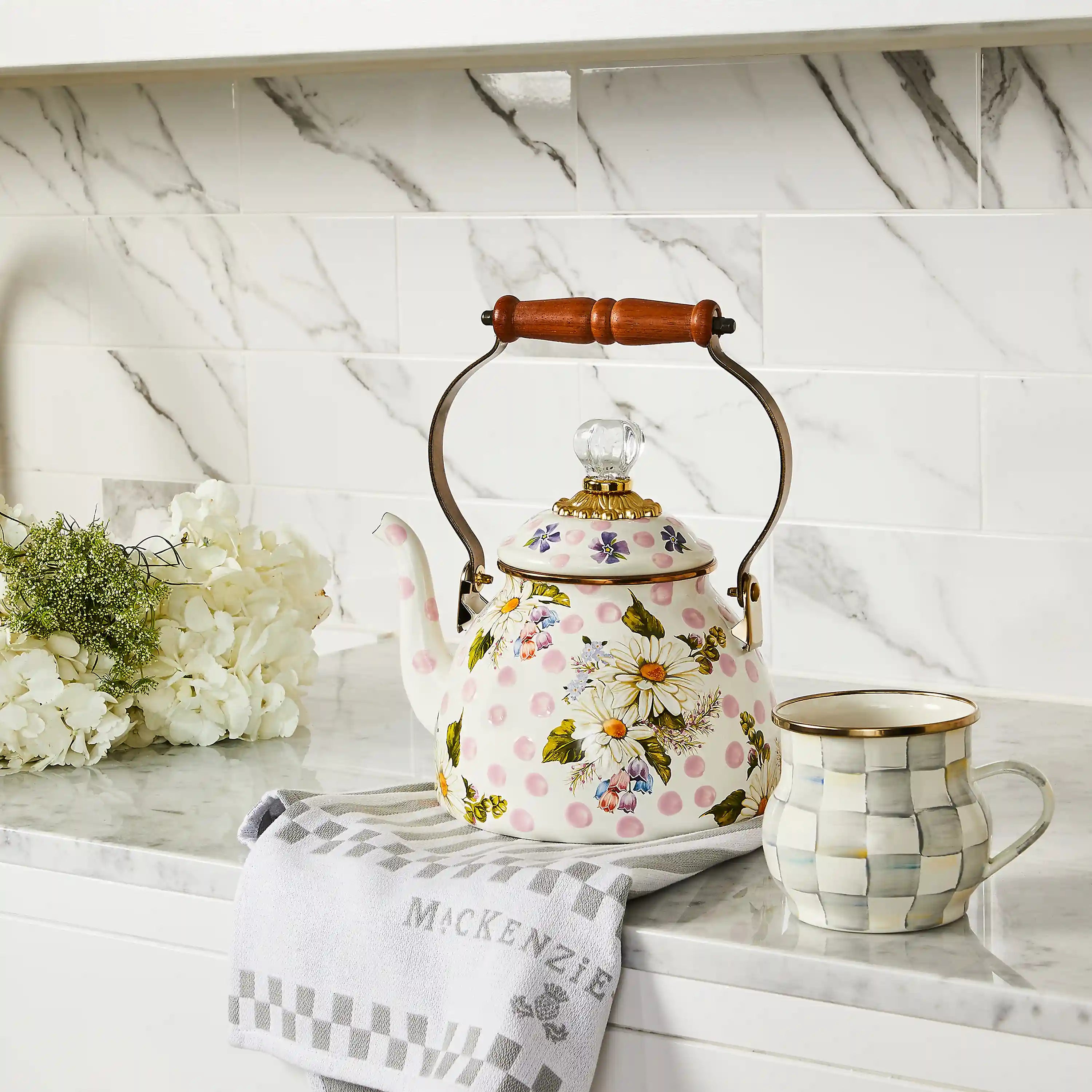 Royal English Garden 2 Quart Tea Kettle