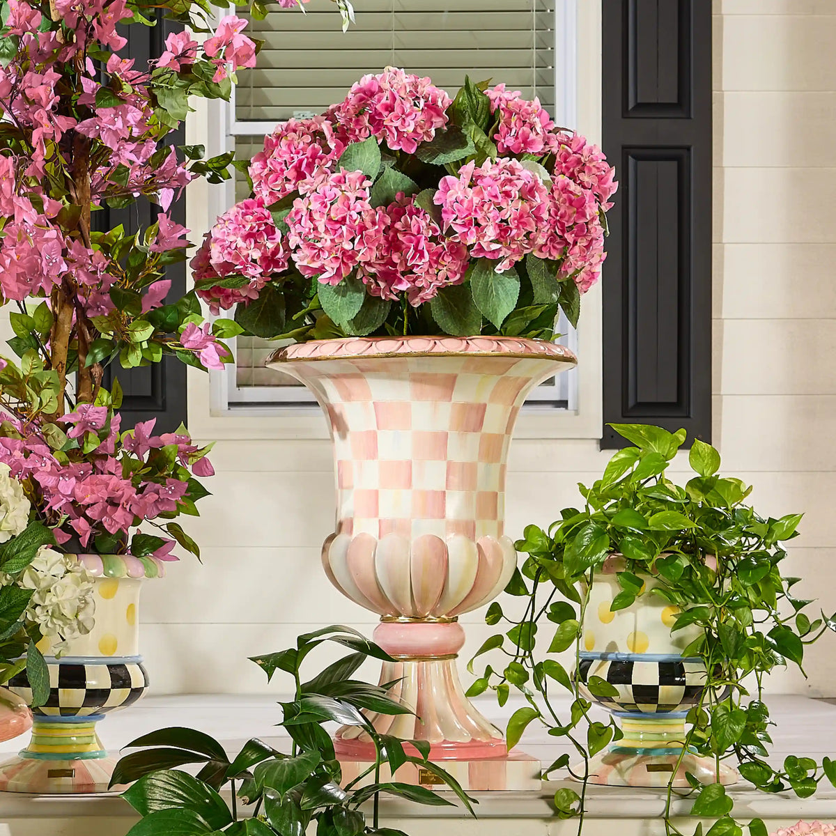 Mocha Check Pedestal Urn
