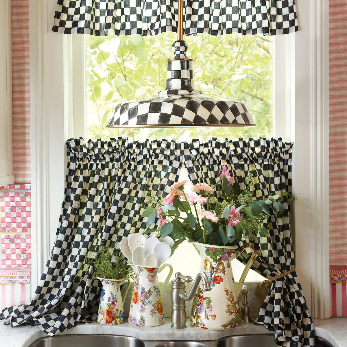 Rosy Check Cafe Valance