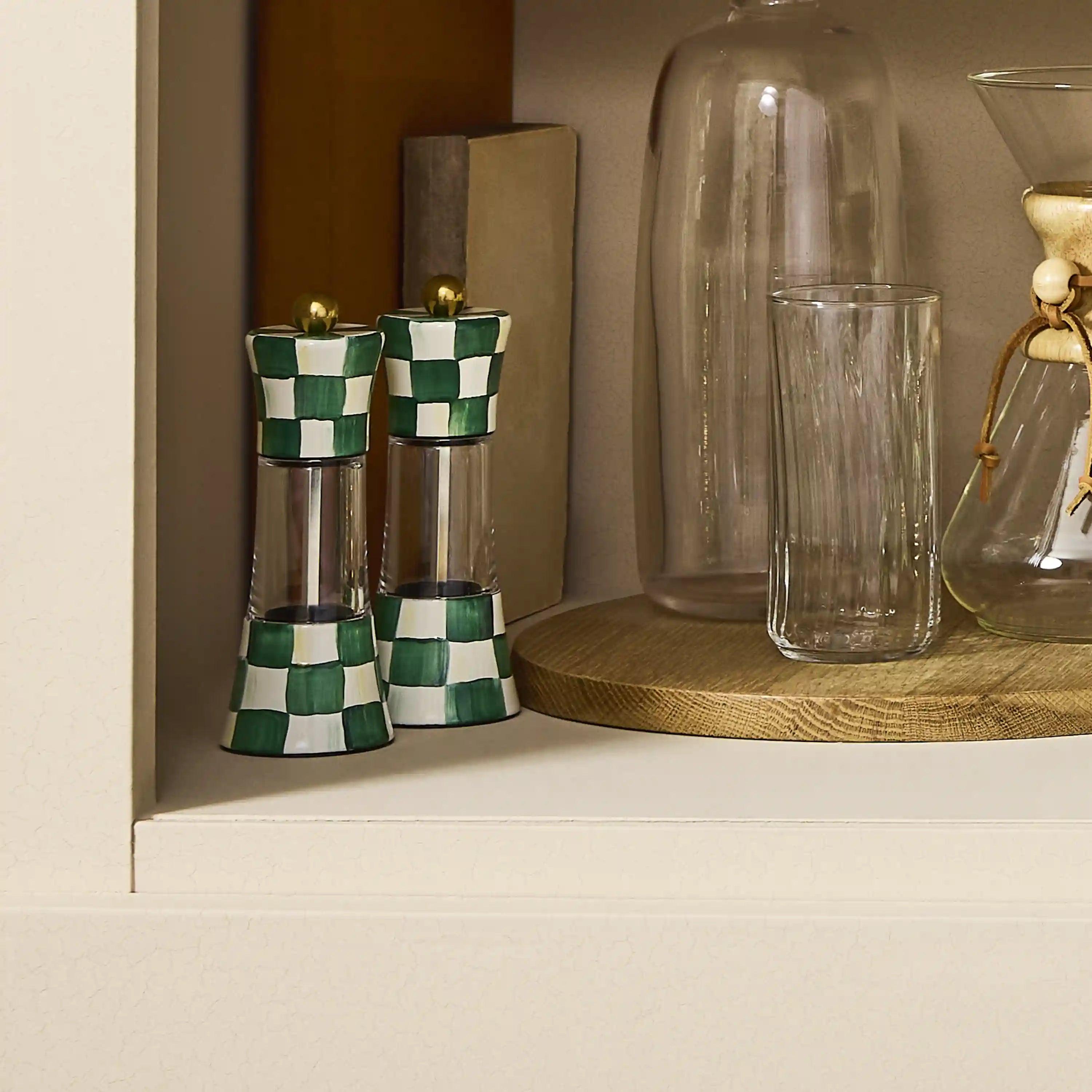 Mocha Check Grinder