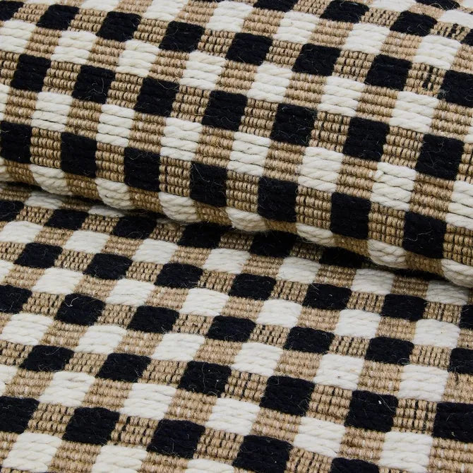 Natural, Black & White Checked 3' x 5' Rug