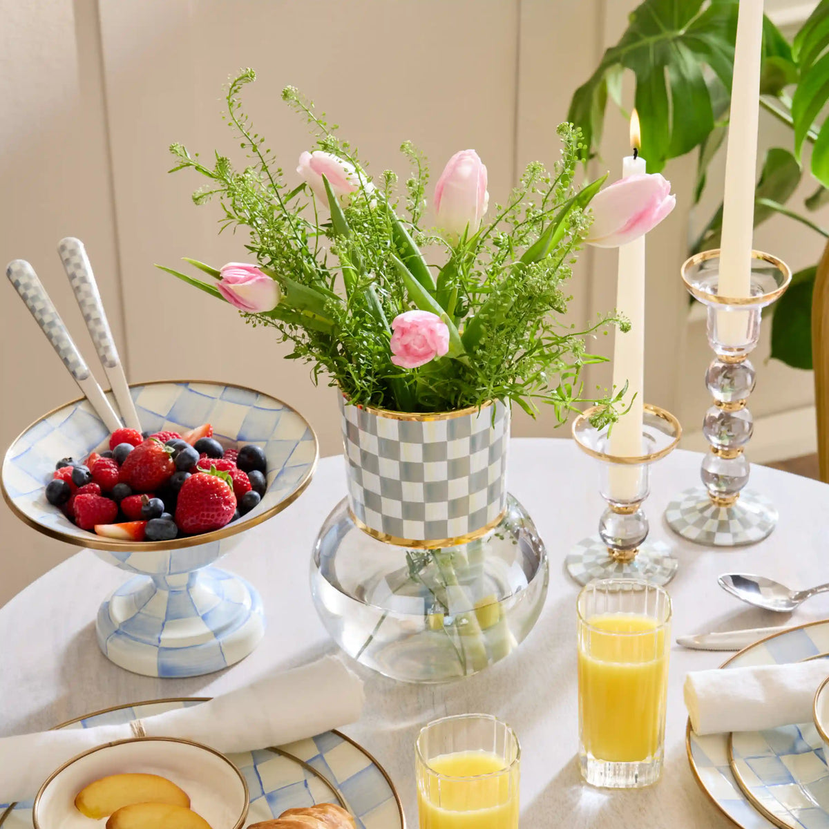 Rosy Check Glass Vase