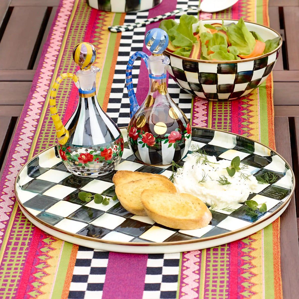 Rosy Check Round Tray