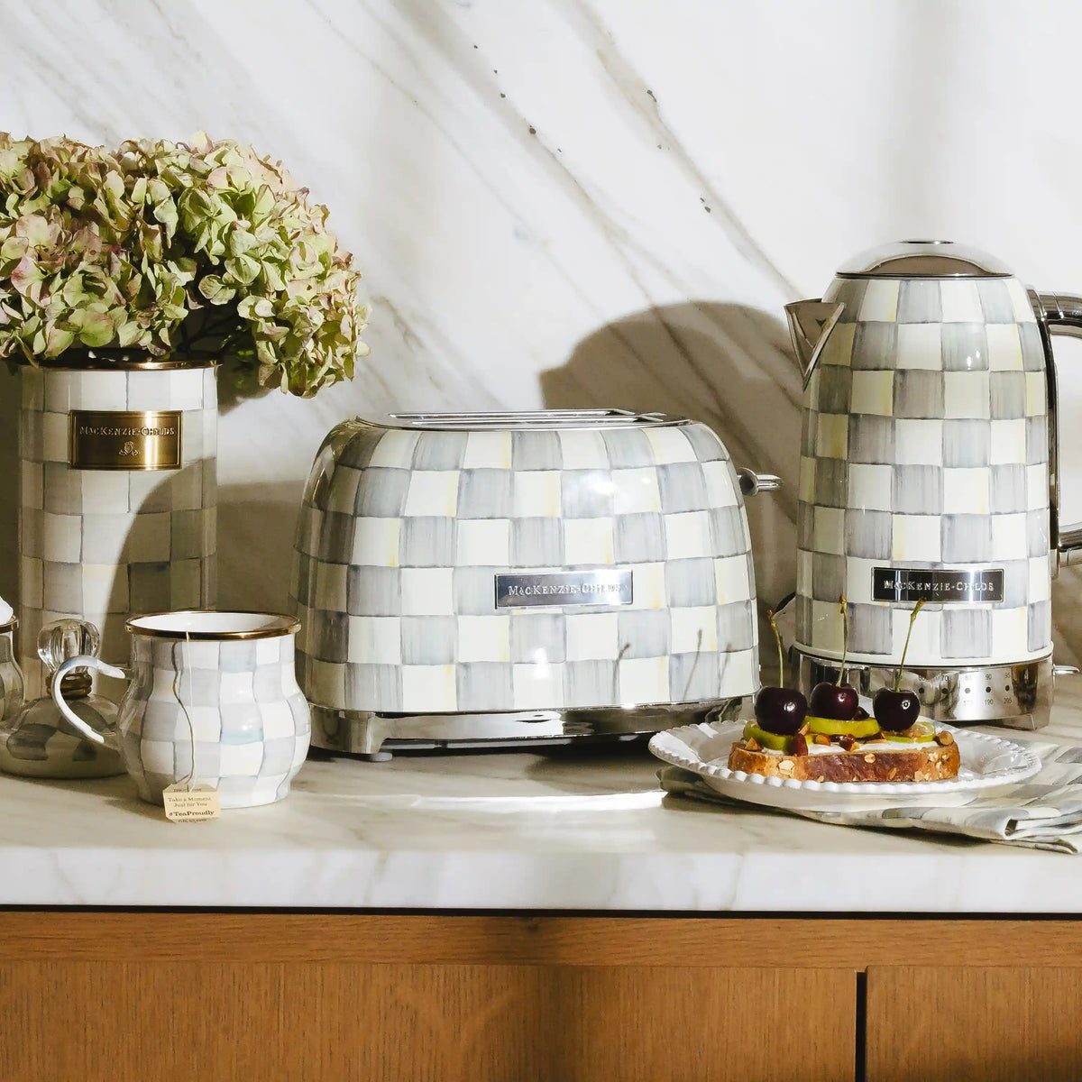 Courtly Flower Market 2-Slice Toaster