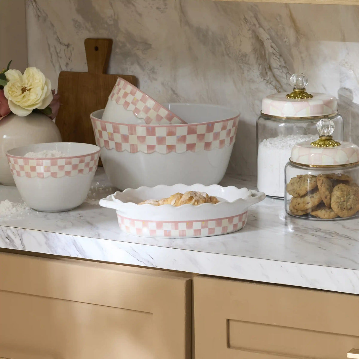 Rosy Check Everyday Large Oval Baker