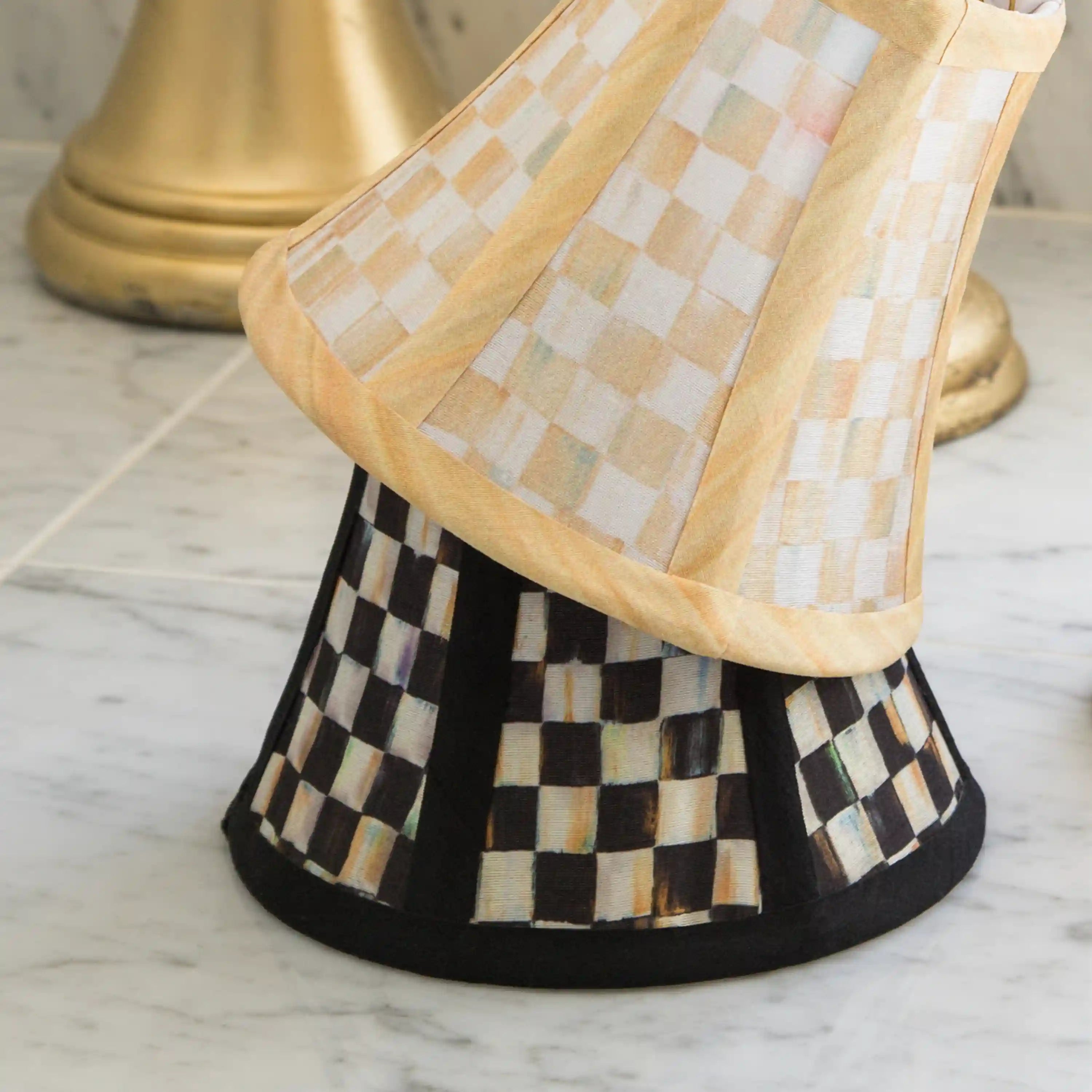 Mocha Check Small Shade
