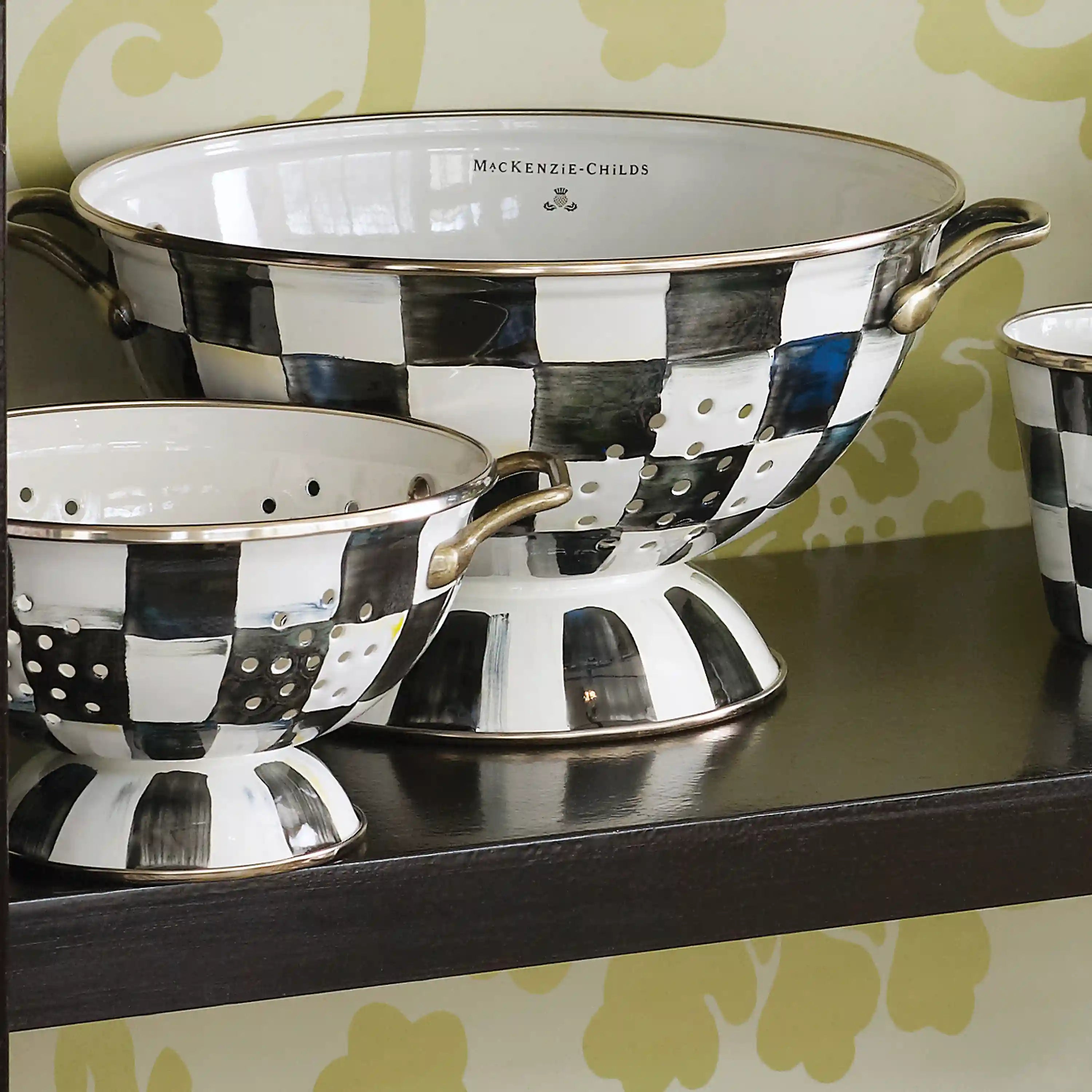 Rosy Check Large Colander