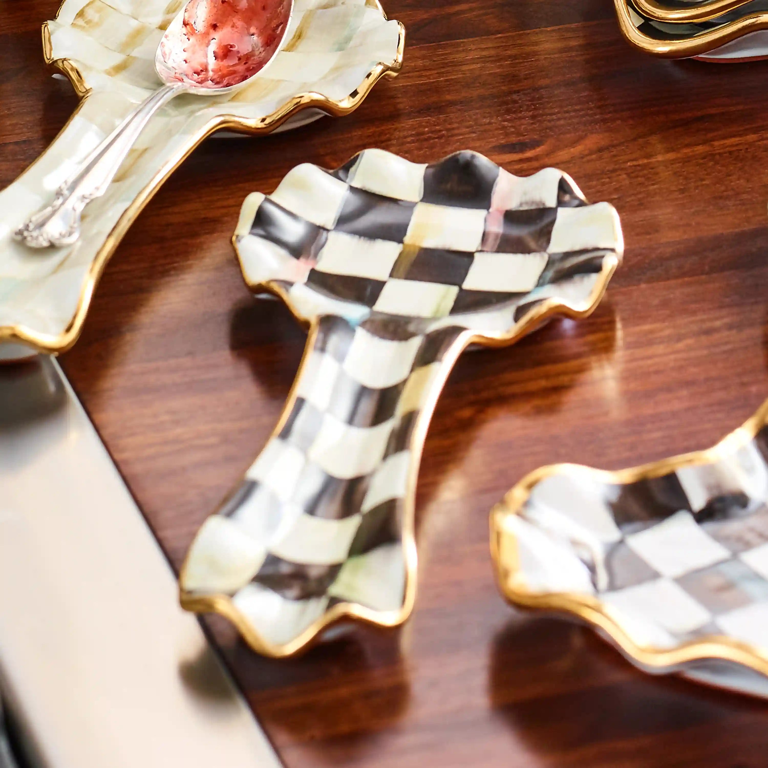 Rosy Check Ceramic Spoon Rest