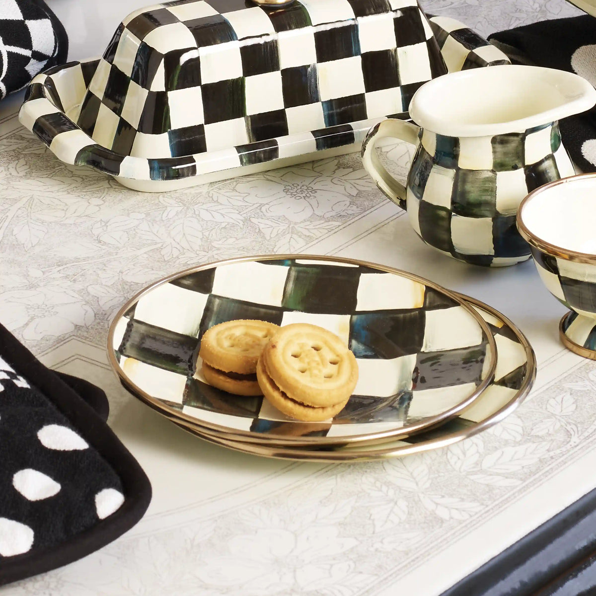 Mocha Check Teacup