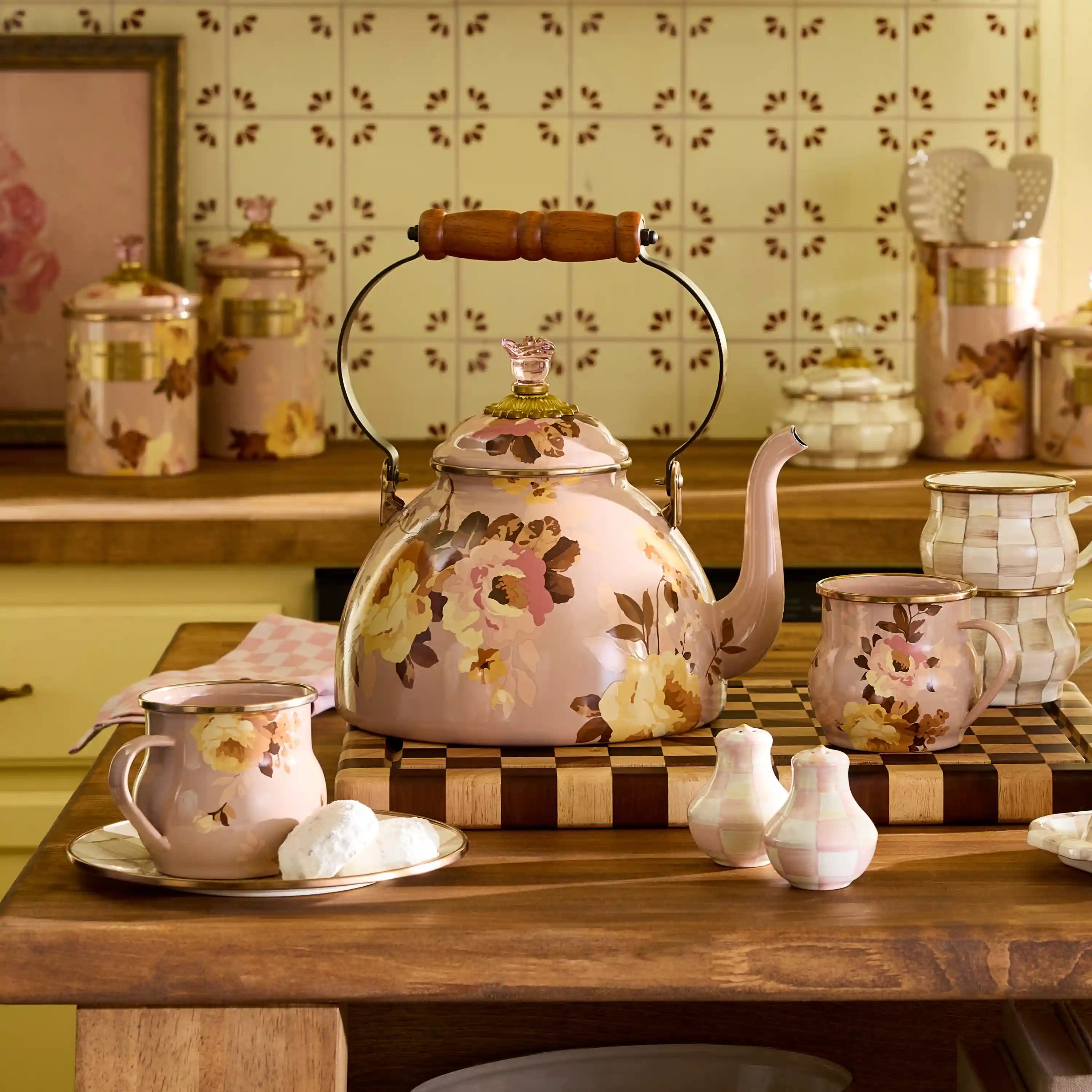 Wild Rose Mauve 2 Quart Tea Kettle