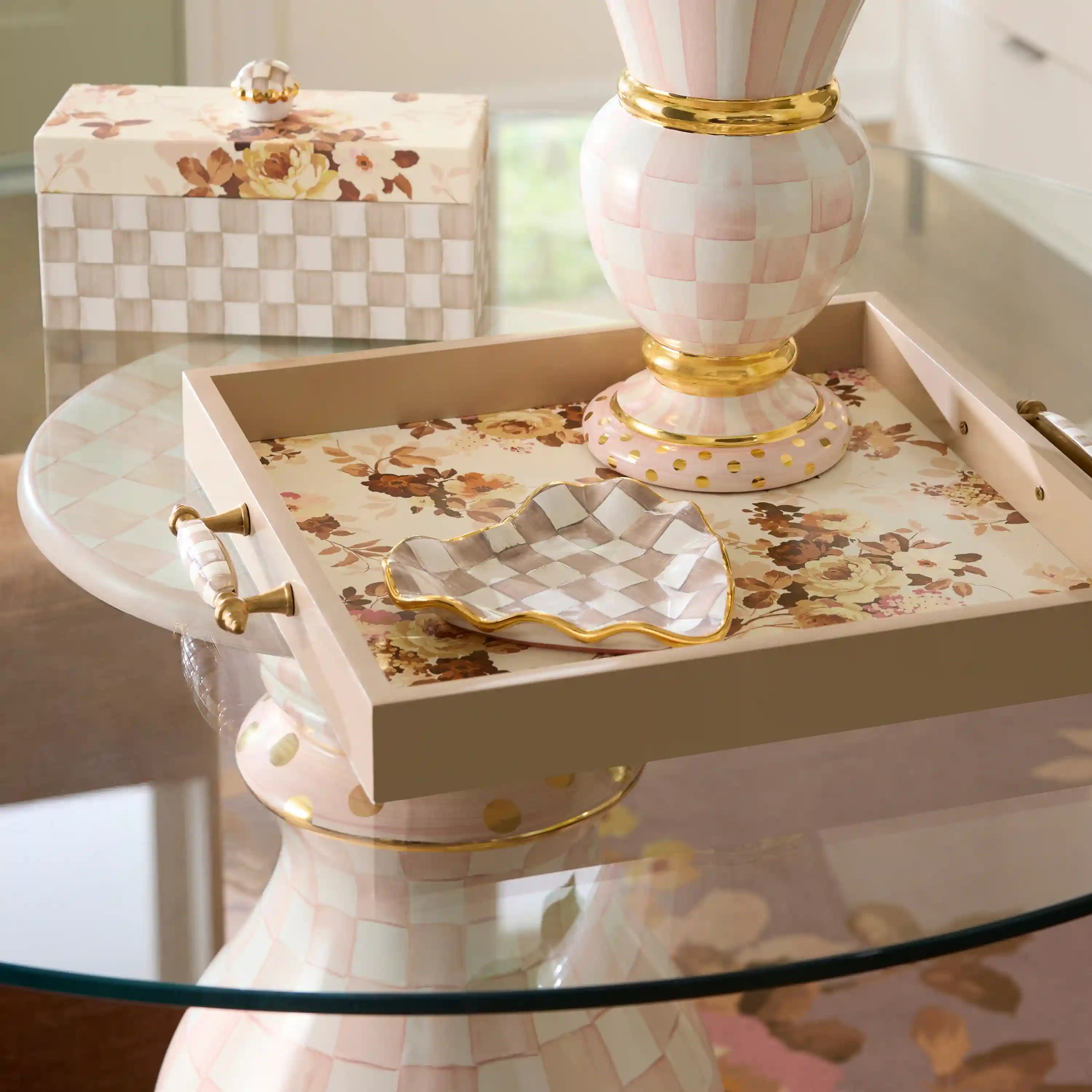Courtly Check Fluted Heart Plate
