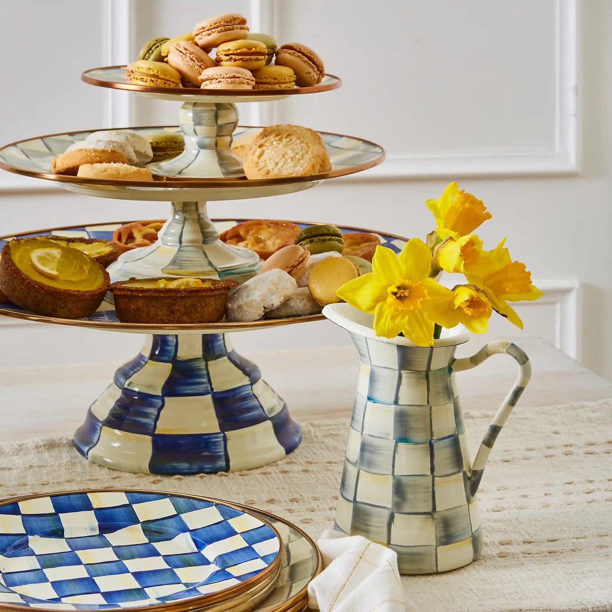 Courtly Check Large Pedestal Platter