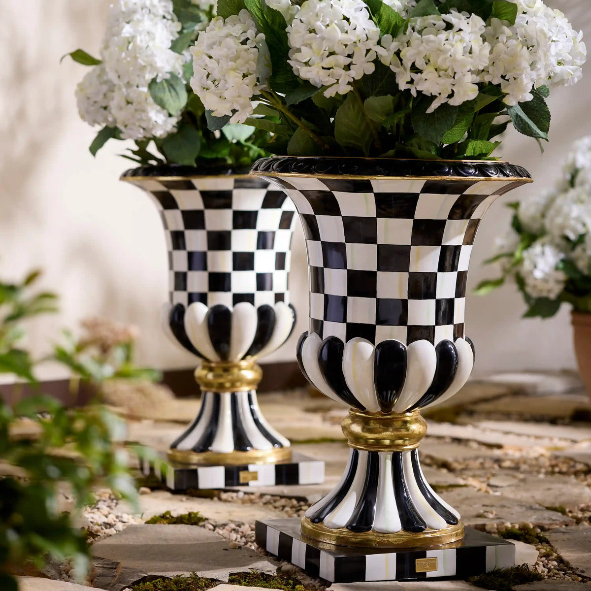 Royal Check Pedestal Urn
