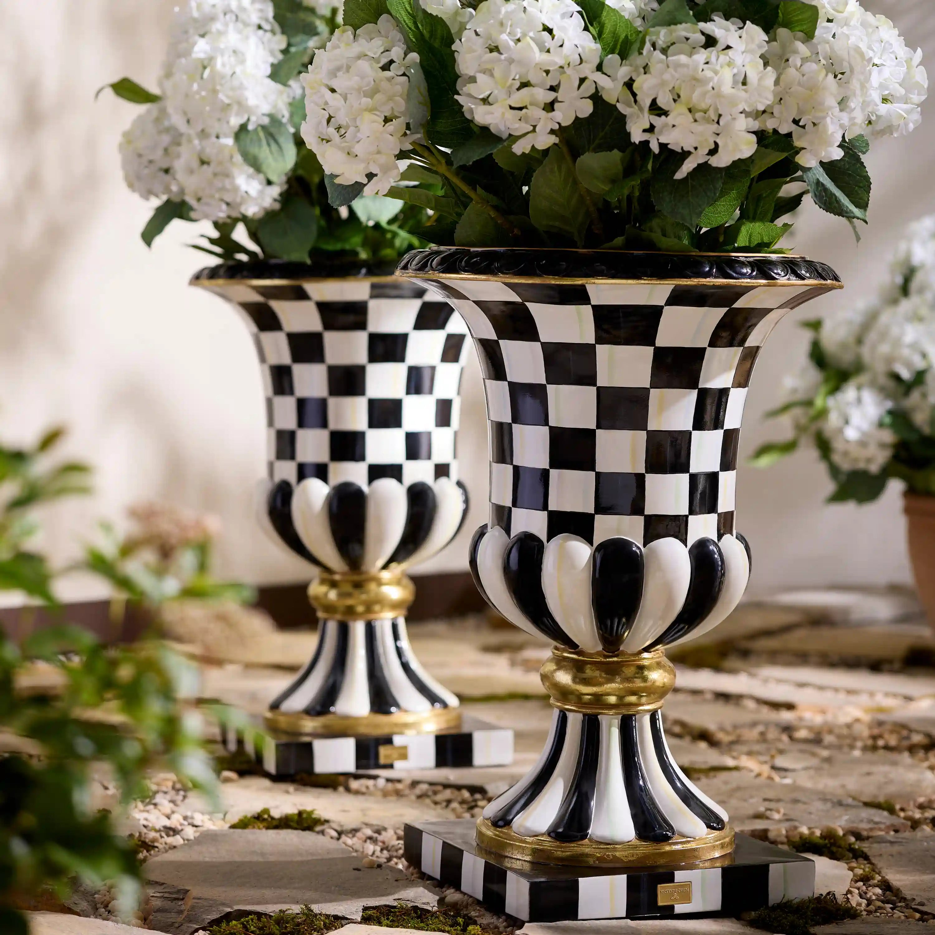 Courtly Check Pedestal Urn