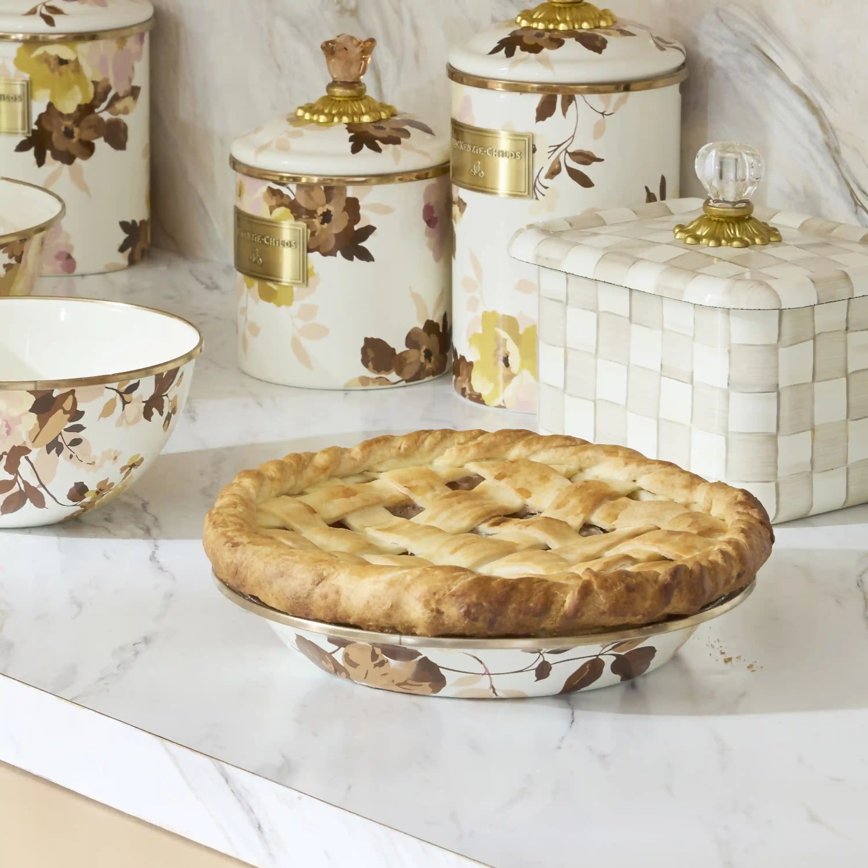 Mocha Check Pie Plate