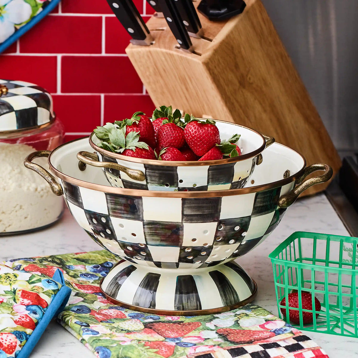 Rosy Check Small Colander